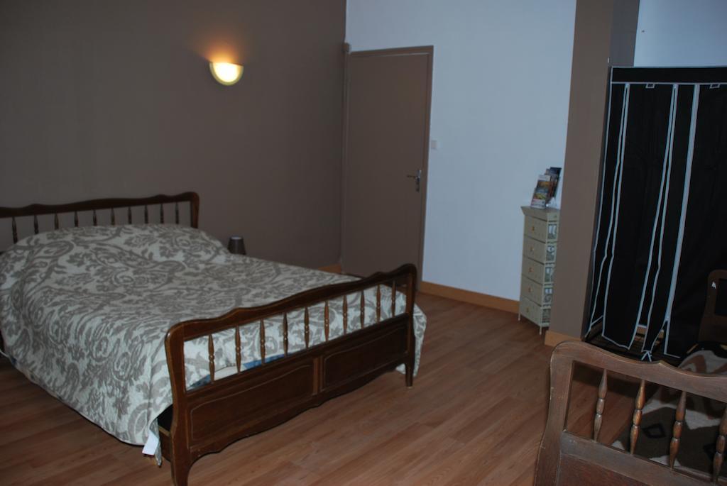 Chambres D'Hotes Le Clos Ambels アンビアレ 部屋 写真